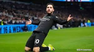 新浪游戏独家专访《真·三国无双 霸》手游制作人-铃木亮浩